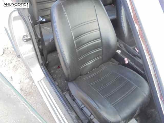 Asiento delantero derecho 3711986