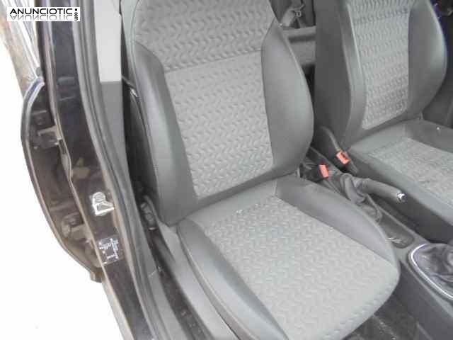 Asiento delantero derecho 3619126 opel