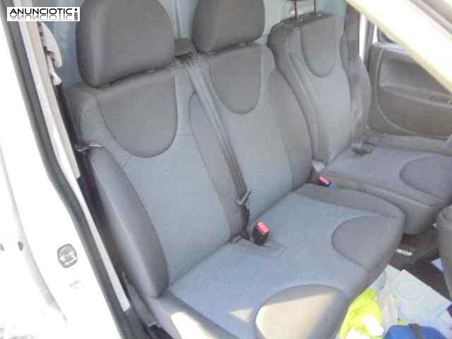 Asiento delantero derecho 3988079