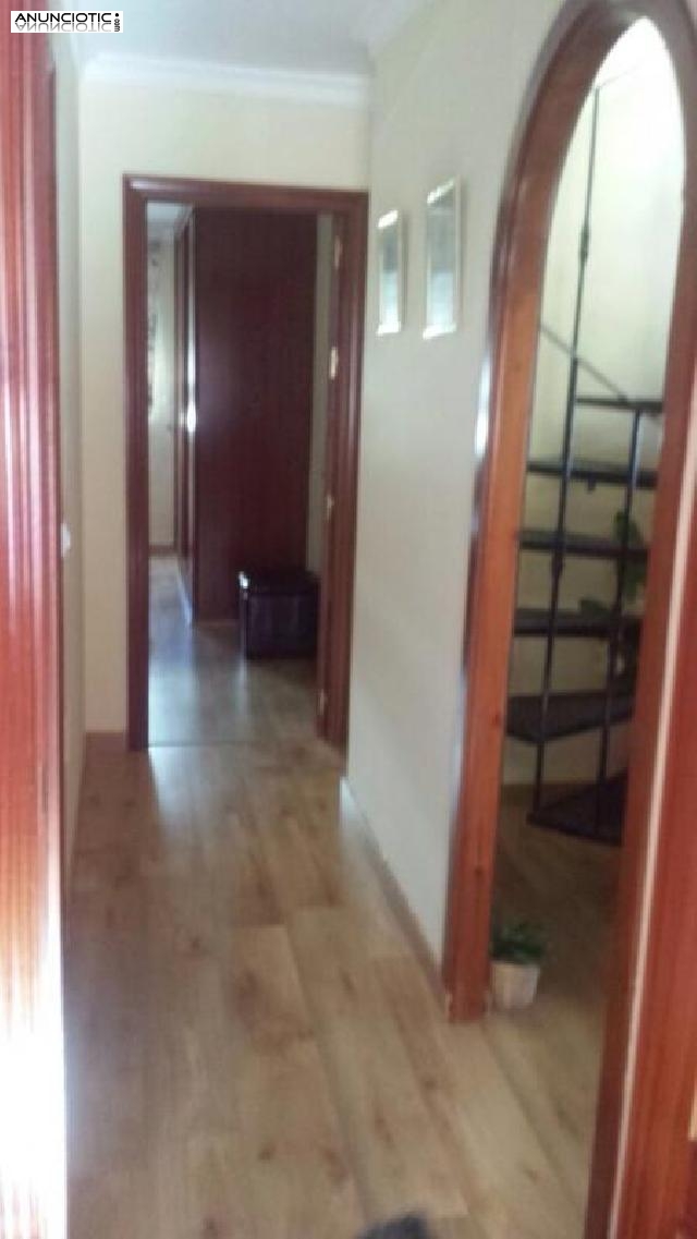 Se vende atico 4º con ascensor muy luminoso en