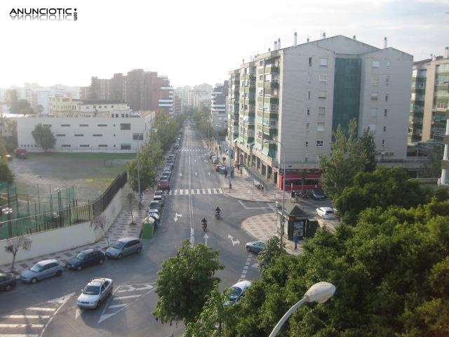 Piso de 4 dormitorios en gamarra