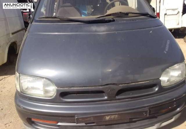 Nissan serena 2. 0 slx