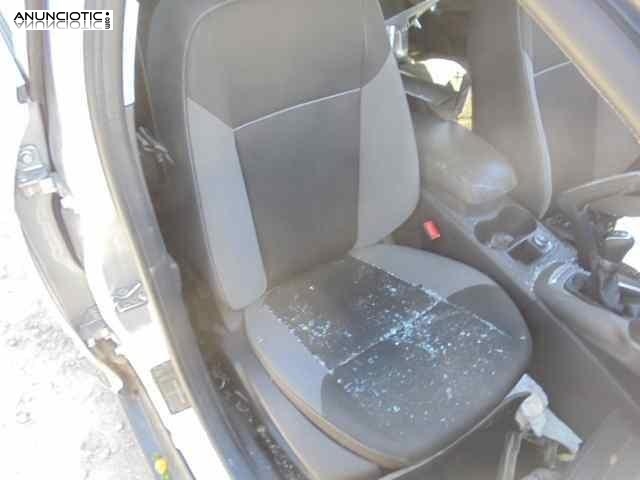 Asiento delantero derecho 3688560 ford