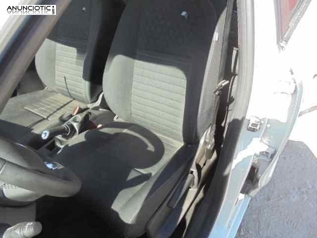 Asiento delantero izquierdo 3616507