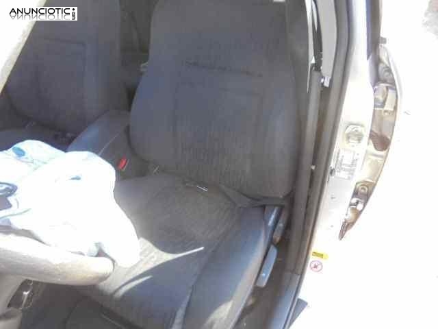 Asiento delantero izquierdo 3664355