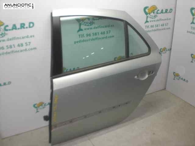 Puerta trasera izquierda 2735176 renault