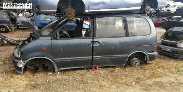 Nissan serena para despiece