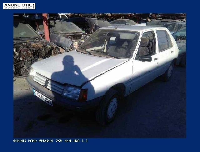 693993 faro peugeot 205 berlina 1.1