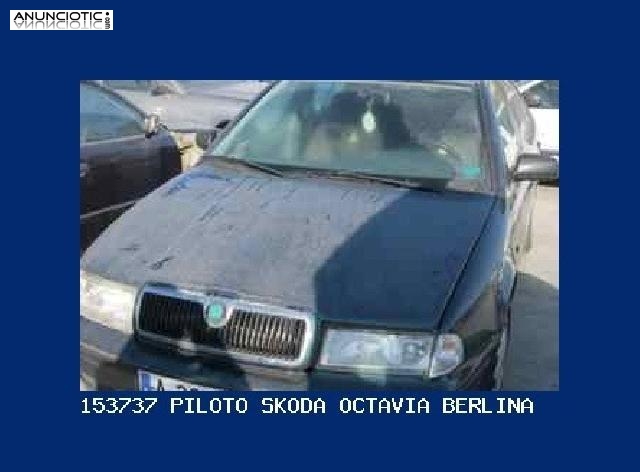 153737 piloto skoda octavia berlina