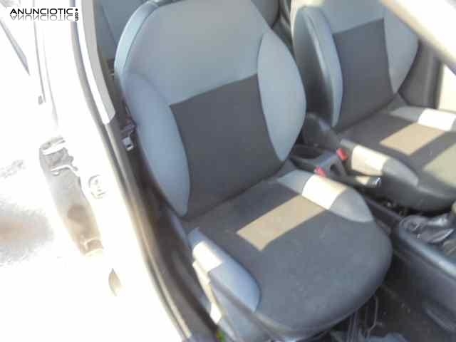 Asiento delantero derecho 4100148