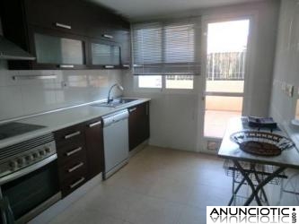 ALTORREAL Piso 3 dorm,planta baja, amueblado, jardin de 50 m, garaje, trastero. Gimnasio