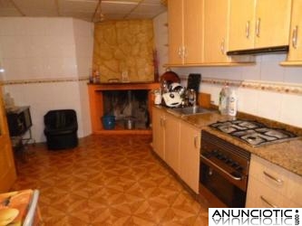 SE ALQUILA PISO RURAL EN BARINAS,ABANILLA 4 DORMITORIOS CENTRICO