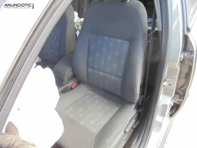 Asiento delantero izquierdo 3583165 opel