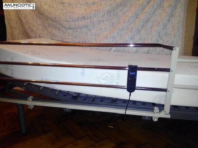 CAMA ARTICULADA CON BARANDILLA Y COLCHON