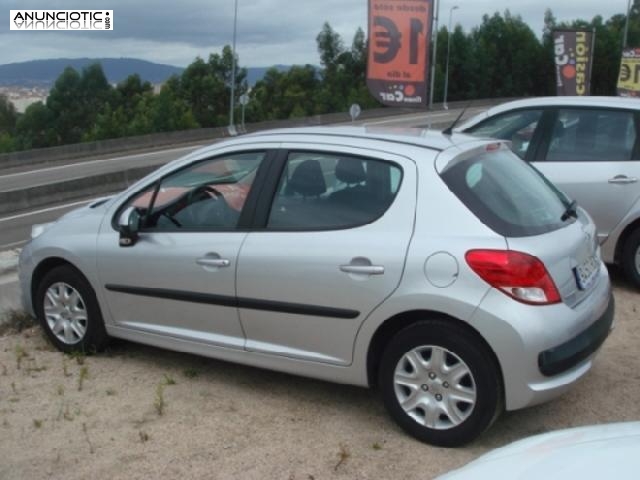 Peugeot 207 1.6 hdi confort