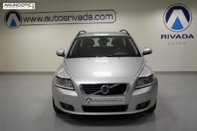 V50 2.0 d momentum 140 cv