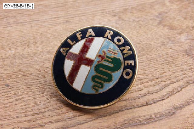 Alfa Romeo. Placa.