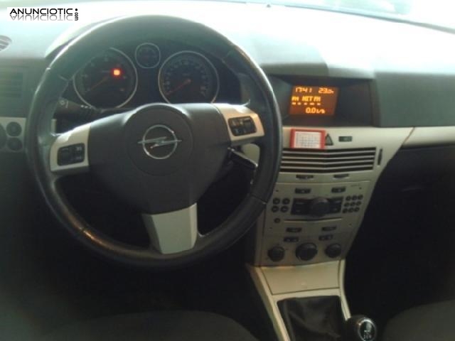 Opel astra caravan 17 cdti