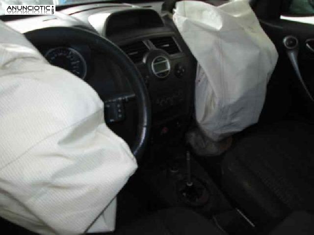 Retrovisor derecho renault megane 1.5