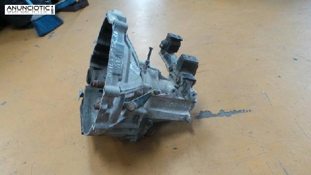 1123929 caja honda civic vi hatchback