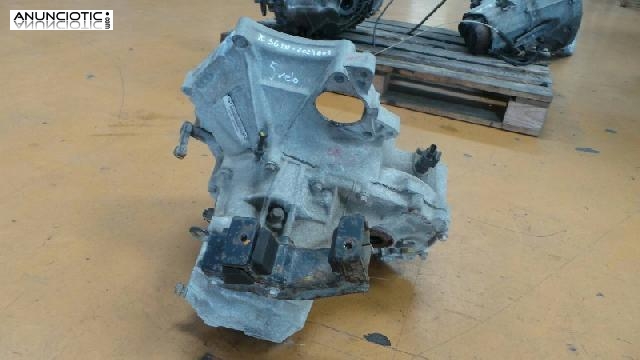 1123929 caja honda civic vi hatchback