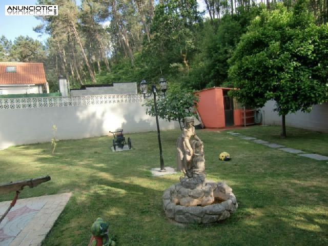 Venta de casa con finca y piscina