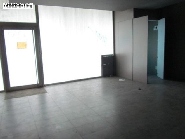 Se vende local reformado en vigo