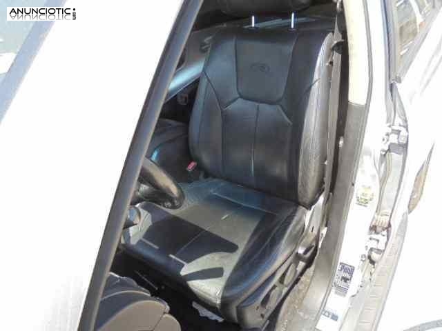 Asiento delantero izquierdo 3457430