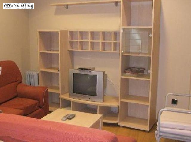 Se alquila 1er apartamento con ascensor muy lu 