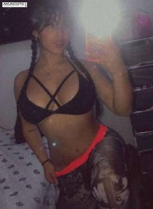 soy Gina una hermosa súper caliente colombiana