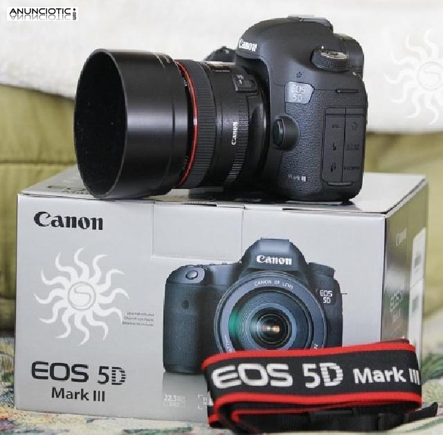  Canon EOS 5D Mark III con lente EF 24-105 mm IS