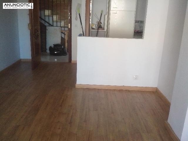 instaladores de suelos laminados  tarimas y frisos