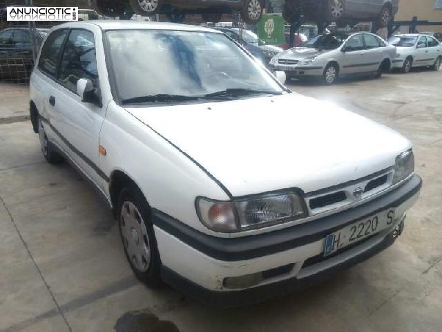 Nissan sunny del 93 piezas para restaurar