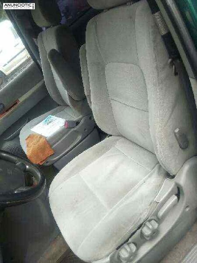 Despiece de kia carnival ii (2001 -