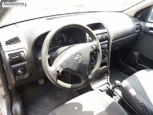 Despiece de opel astra g berlina (1998