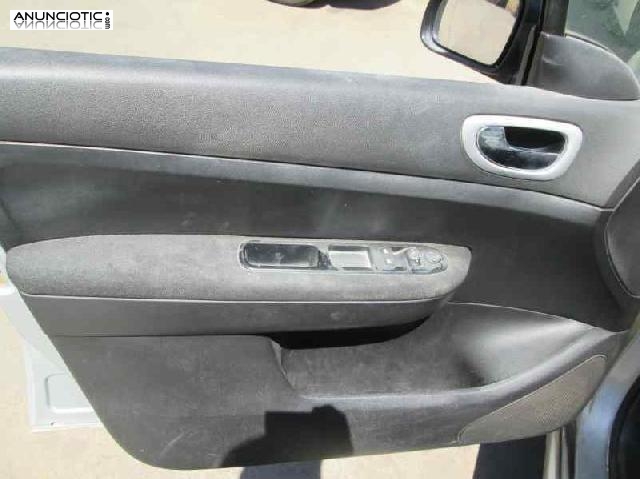 Despiece de peugeot 307 berlina (s2)