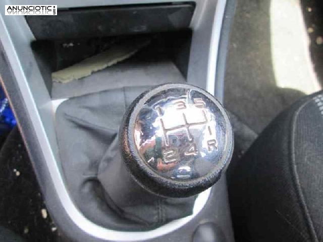 Despiece de peugeot 307 berlina (s2)