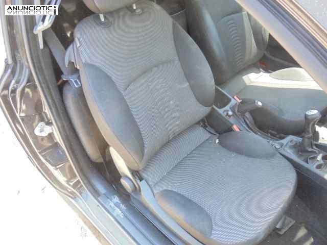 Asiento delantero derecho 3449102 fiat