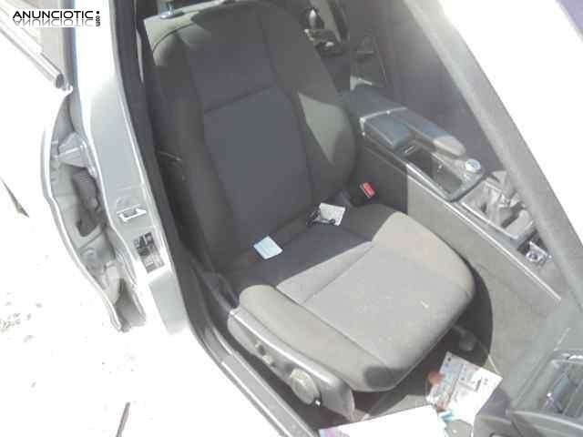 Asiento delantero derecho 3914968