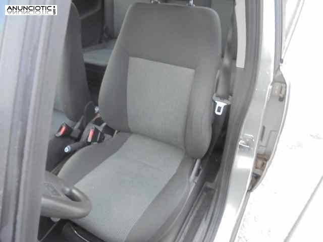 Asiento delantero izquierdo 3935360 opel