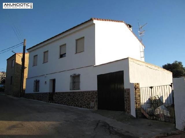 Se alquila chalet en la zona de castillo de la 