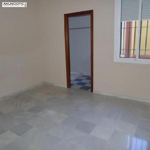 Se vende piso reformado en olivares