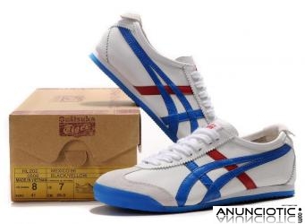 gros Asics baskets, chaussures de sport 