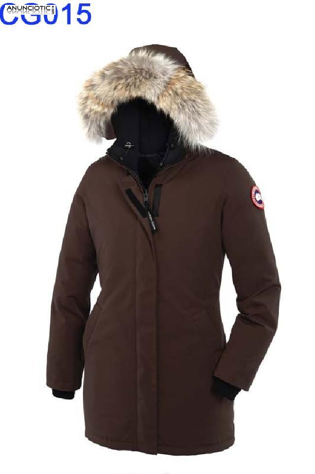 La compañía vendió directamente AAA + ropa:ParaJumpers.CanadaGoose.Columbia