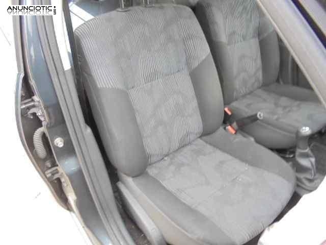 Asiento delantero derecho 3422078 dacia