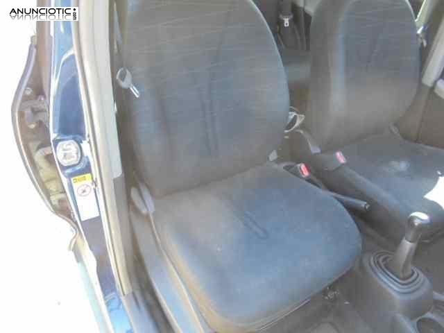 Asiento delantero derecho 3677681