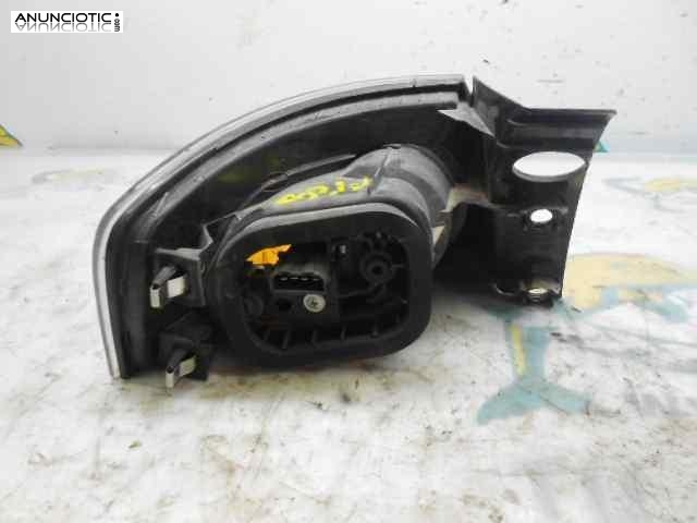 Piloto trasero derecho 3086124 seat