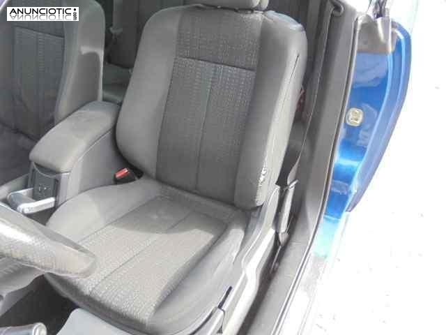 Asiento delantero izquierdo 3570505