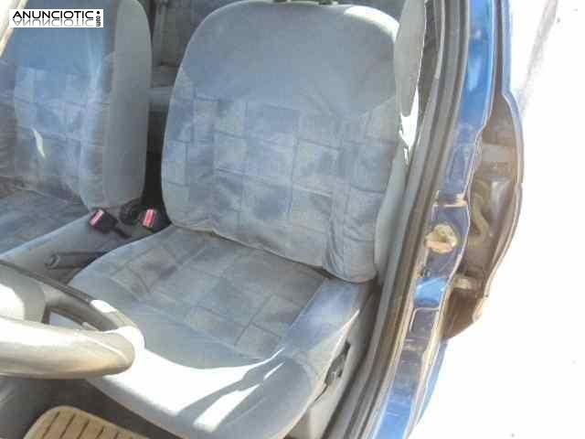 Asiento delantero izquierdo 3630000