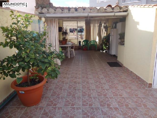 Se vende casa en la zona de reus centre